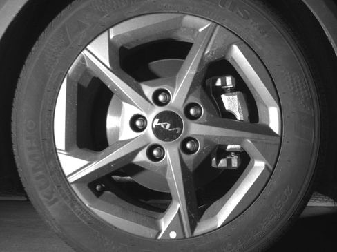 Used 2025 Kia K4 LXS image 13