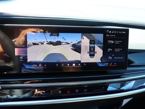 New 2026 BMW 740i w/ Premium Package image 24