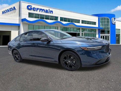 Used 2025 Honda Accord SE image 3