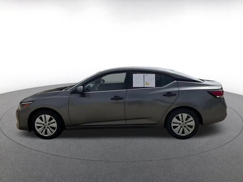 Used 2025 Nissan Sentra S FWD image 9