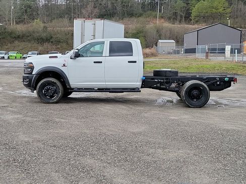 New 2026 RAM 4500 Tradesman image 7