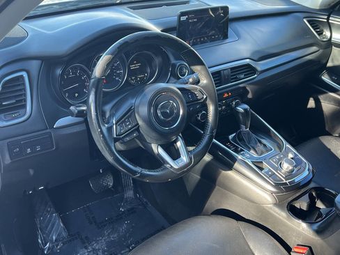 Used 2018 MAZDA CX-9 Touring image 11