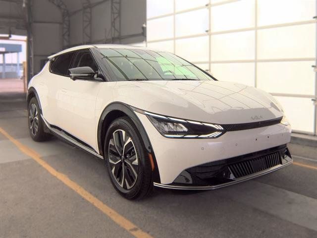 Used 2024 Kia EV6 Wind w/ Wind Technology Package AWD/4WD image 3