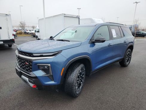 Used 2024 Chevrolet Traverse Z71 w/ LPO, Floor Liner Package image 3