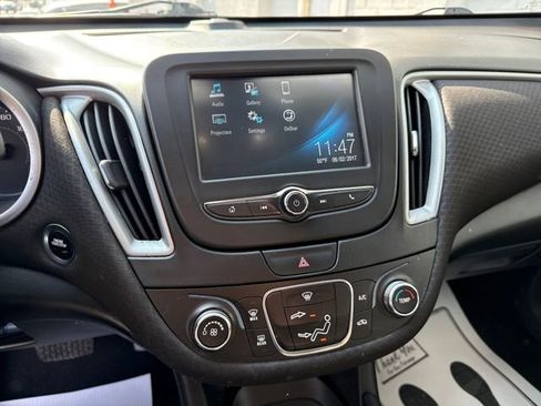 Used 2017 Chevrolet Malibu LS FWD image 15