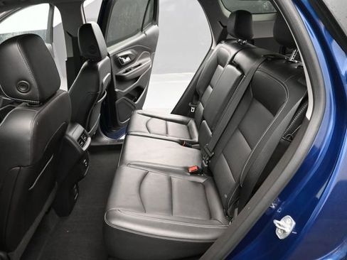 Used 2022 GMC Terrain SLT w/ Tech Package image 12