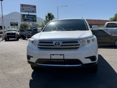 Used 2012 Toyota Highlander FWD image 11