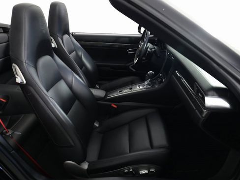 Used 2018 Porsche 911 Turbo image 14