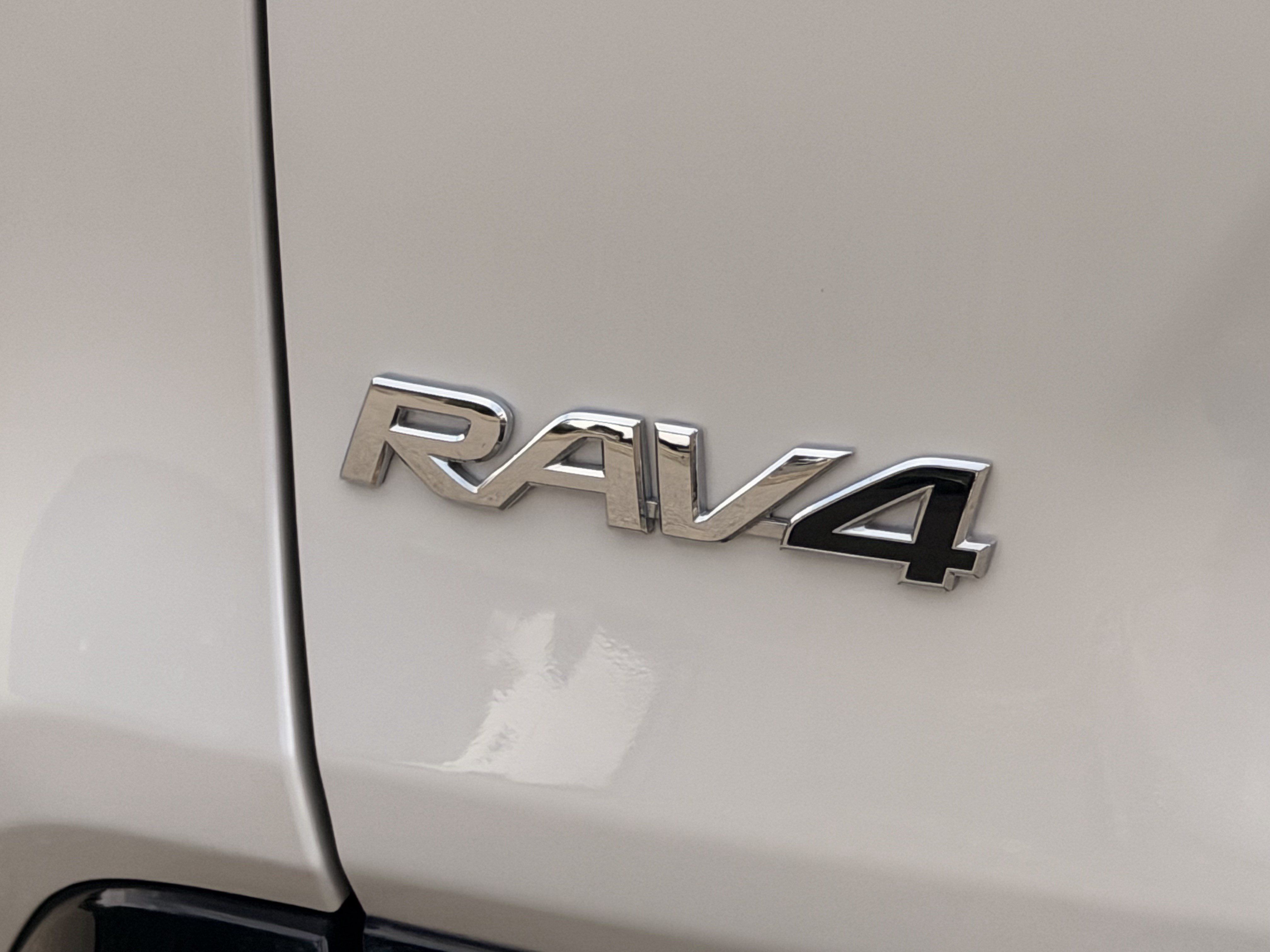 Used 2021 Toyota RAV4 XSE AWD/4WD image 29