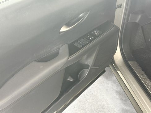 Used 2022 Lexus UX 250h F Sport w/ F Sport Premium Package image 19