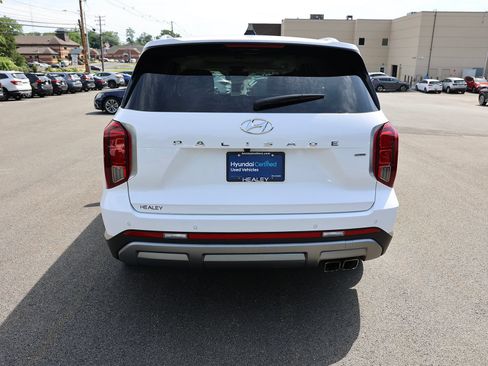 Certified 2023 Hyundai Palisade Limited AWD/4WD image 6