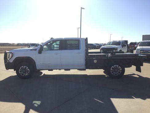 Used 2021 GMC Sierra 3500 SLE w/ SLE Convenience Package image 2