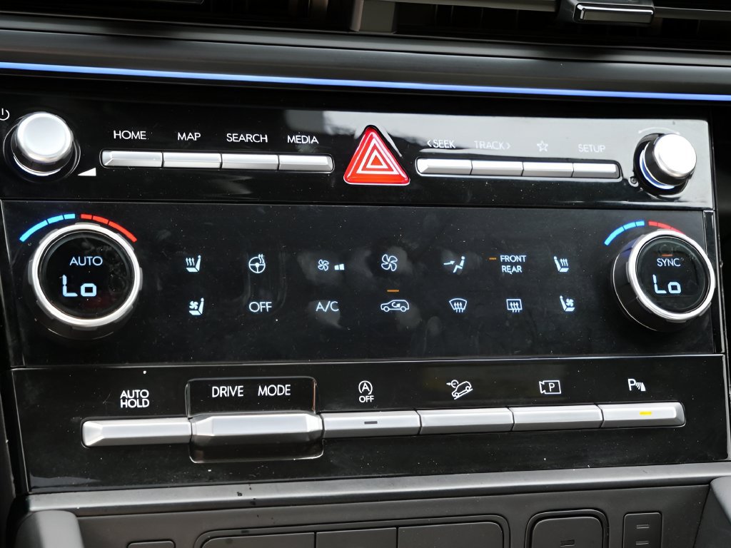 Used 2024 Hyundai Santa Fe Calligraphy FWD image 22