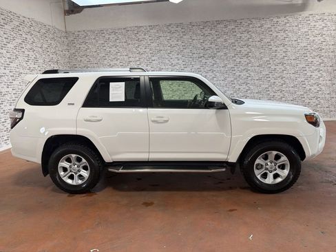 Used 2020 Toyota 4Runner SR5 RWD image 8