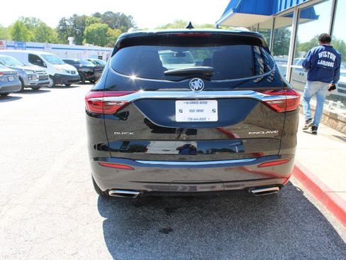 Used 2018 Buick Enclave Essence w/ Trailering Package FWD image 6
