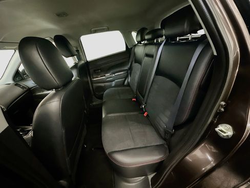 Used 2024 Mitsubishi Outlander Sport AWD image 28