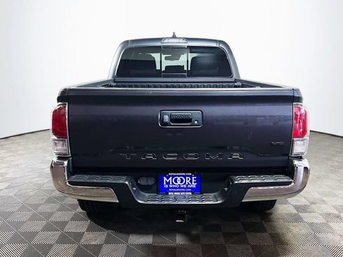 Used 2022 Toyota Tacoma TRD Off-Road AWD/4WD image 6
