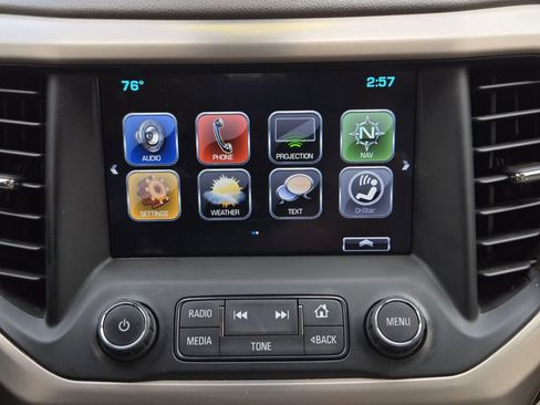 Used 2019 GMC Acadia Denali w/ Technology Package FWD image 17