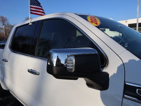 Certified 2024 GMC Sierra 1500 SLT image 23