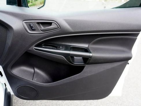 Used 2017 Ford Transit Connect XL image 17