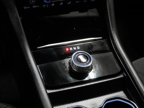 Used 2025 Jeep Grand Cherokee L Laredo image 27