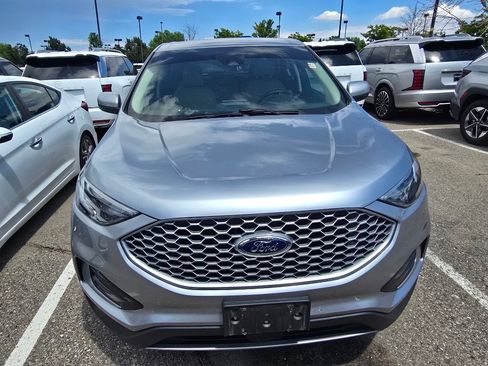 Used 2024 Ford Edge SEL w/ Class II Trailer Tow Package AWD/4WD image 8