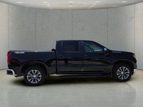 Used 2026 Chevrolet Silverado 1500 LT AWD/4WD image 3