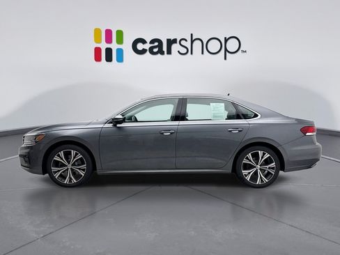 Used 2021 Volkswagen Passat 2.0T SE FWD image 2