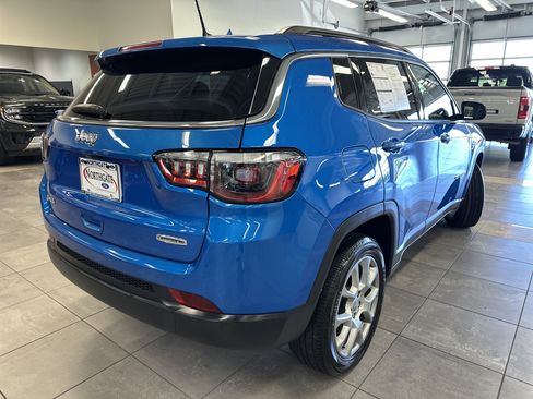 Used 2022 Jeep Compass Latitude w/ Sun and Sound Group image 13