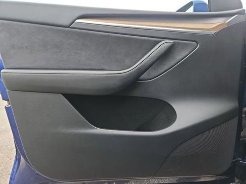 Used 2023 Tesla Model Y Long Range image 22