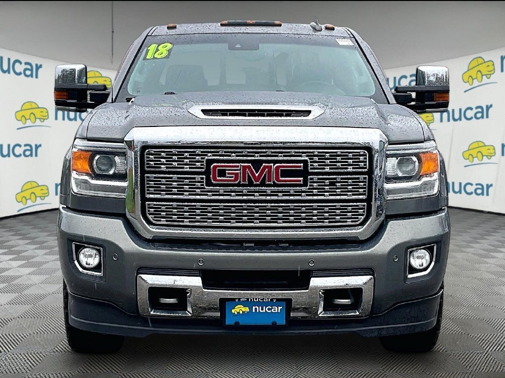 Used 2018 GMC Sierra 2500 Denali w/ Duramax Plus Package AWD/4WD image 2