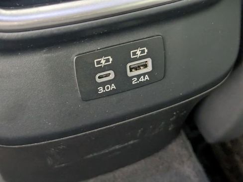 Used 2024 Subaru Outback Premium image 26