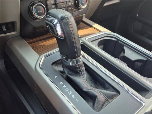 Used 2015 Ford F150 Lariat AWD/4WD image 12