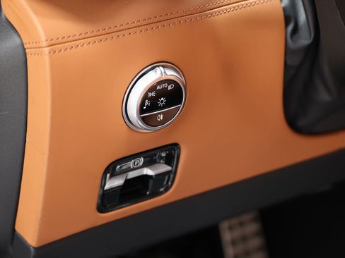 Used 2022 Mercedes-Benz SL 55 AMG 4MATIC image 21