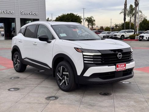 New 2026 Nissan Kicks SV image 2