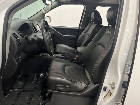 Used 2020 Nissan Frontier 4x4 Crew Cab image 12