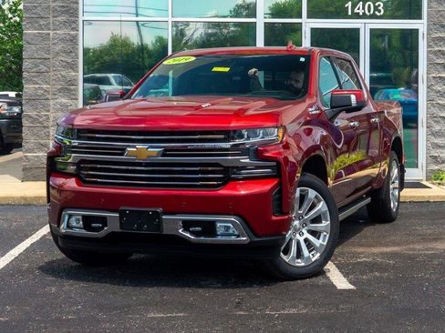 Used 2019 Chevrolet Silverado 1500 High Country w/ Technology Package AWD/4WD image 6