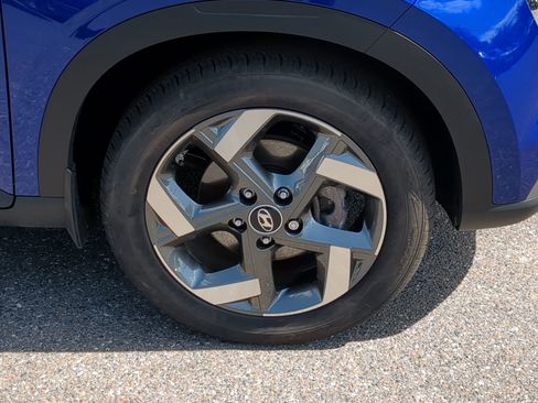 New 2025 Hyundai Venue SEL image 11