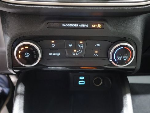 Used 2022 Ford Escape SE AWD/4WD image 29