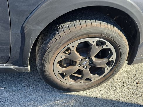 Used 2022 Subaru Crosstrek 2.0i image 8