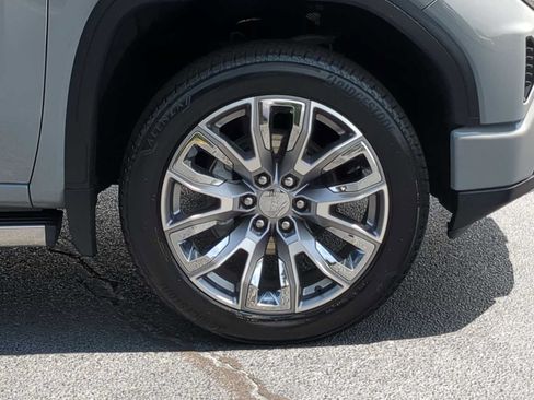 Used 2025 GMC Sierra 1500 Denali w/ Denali Reserve Package AWD/4WD image 10