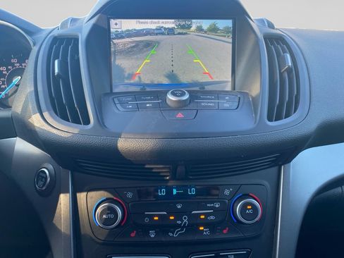 Used 2019 Ford Escape SE AWD/4WD image 14