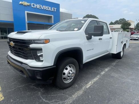 Used 2025 Chevrolet Silverado 3500 W/T AWD/4WD image 7