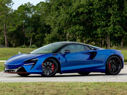 New 2025 McLaren Artura Spider image 5