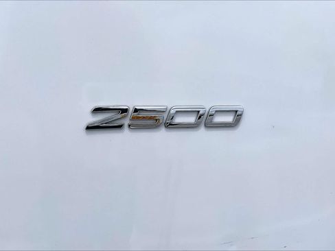 Used 2025 Mercedes-Benz Sprinter 2500 image 10