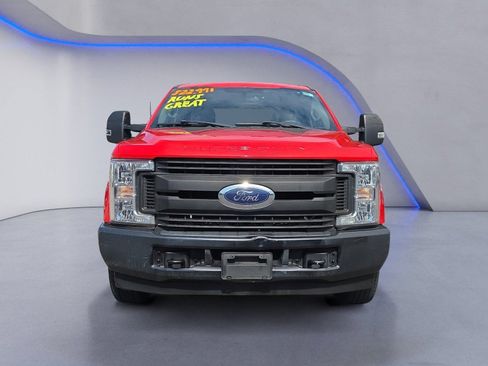 Used 2019 Ford F250 XL w/ Power Equipment Group RWD image 8