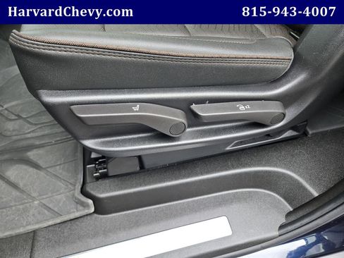 Used 2024 Chevrolet Suburban High Country AWD/4WD image 27
