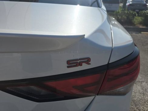 Certified 2025 Nissan Sentra SR FWD image 7
