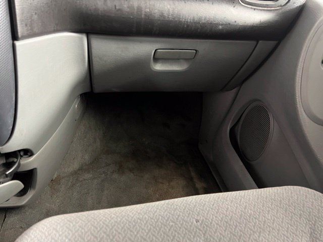Used 2005 Dodge Grand Caravan SXT FWD image 11