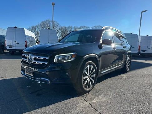 Used 2020 Mercedes-Benz GLB 250 GLB 250 image 3